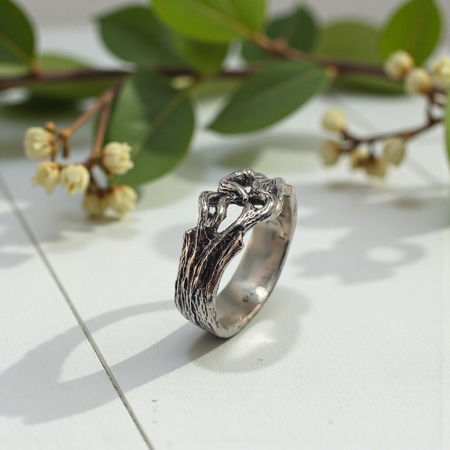 Twig Branch Heart Statement Ring - Nature-Inspired Wedding Band