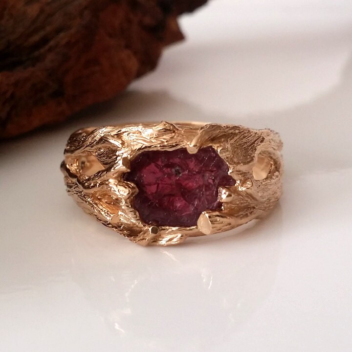 Raw Ruby Men's Wedding Band in Gold - One-of-a-Kind