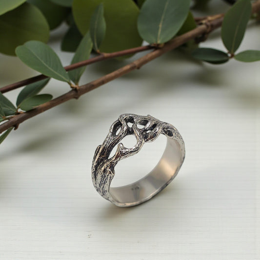 Twig Branch Heart Statement Ring - Nature-Inspired Wedding Band